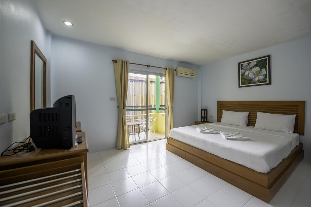 Simply Hotel Kata Beach  Exterior foto